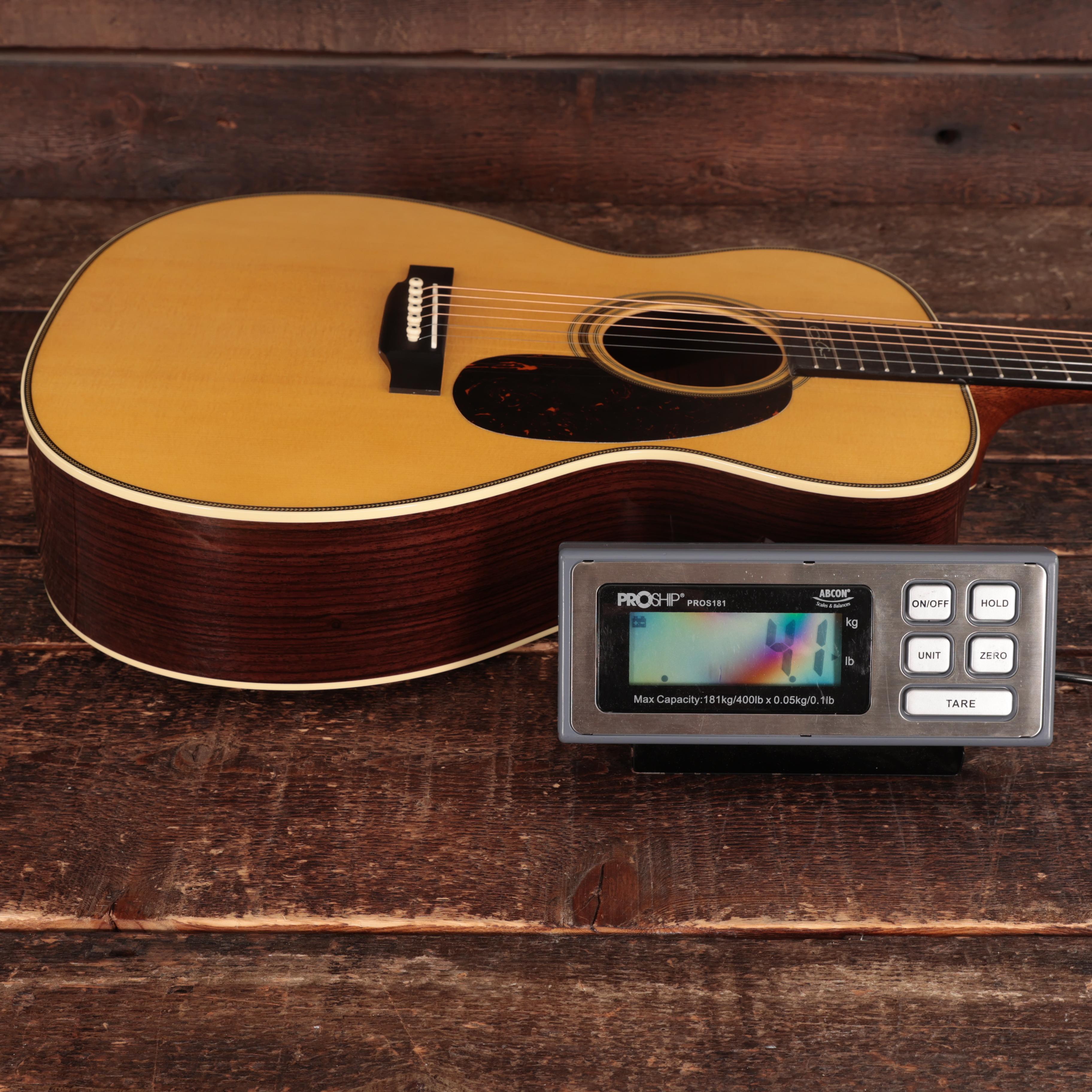 Martin 000-28EC Eric Clapton Signature Acoustic Guitar in Natural